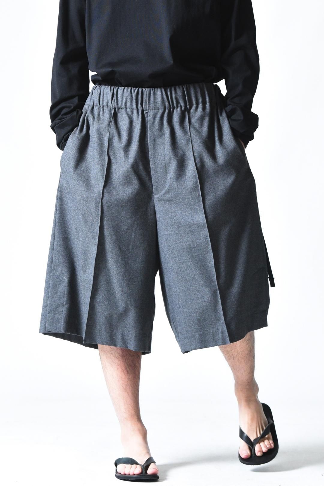 VOAAOV ビッグハーフパンツ gray - BISHOOL,Edwina Horl,My Beautiful Landlet,YANTOR等取扱い  OVIE STUDIO の通販サイト