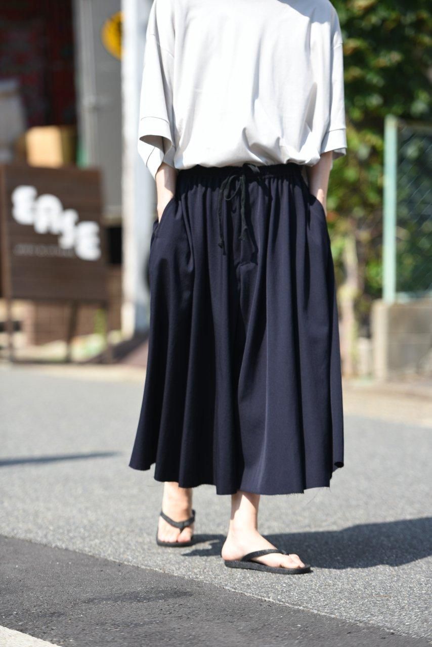 BISHOOL Wool Gabardine Cut Off Drape Pants navy - BISHOOL