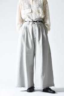 ESSAY GOTHIC DENIM Bleach Black