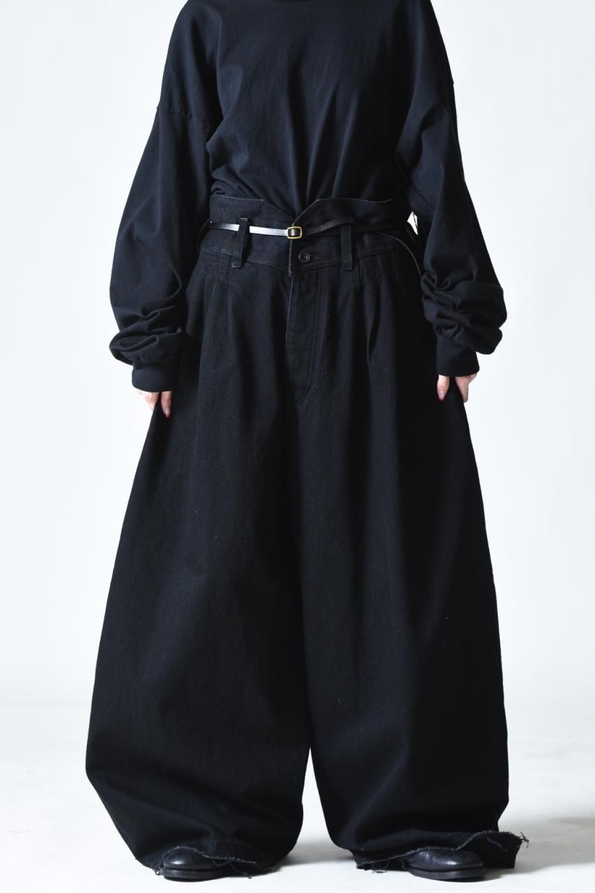 ESSAY GOTHIC DENIM Black Denim - BISHOOL,Edwina Horl,My