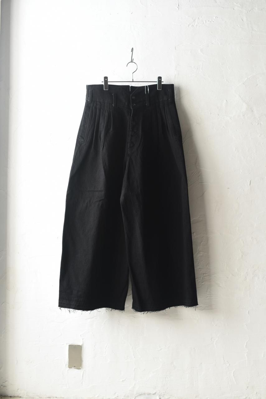 ESSAY GOTHIC DENIM Black Denim - BISHOOL,Edwina Horl,My