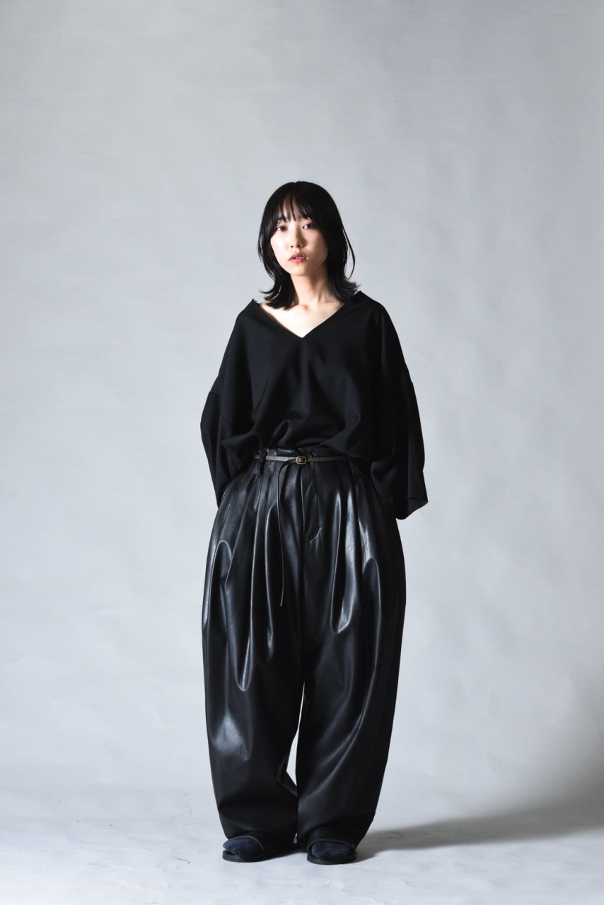 KISHIDAMIKI：Eco leather tuck trousers /黒 | nate-hospital.com