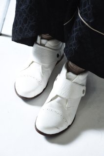 [NaNo Art] NaNo Art
First shoes white 