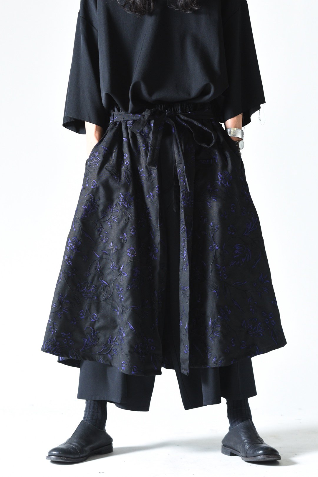 BISHOOL Wool Gabardine Layered 袴 Pants -Embroidery by Leh