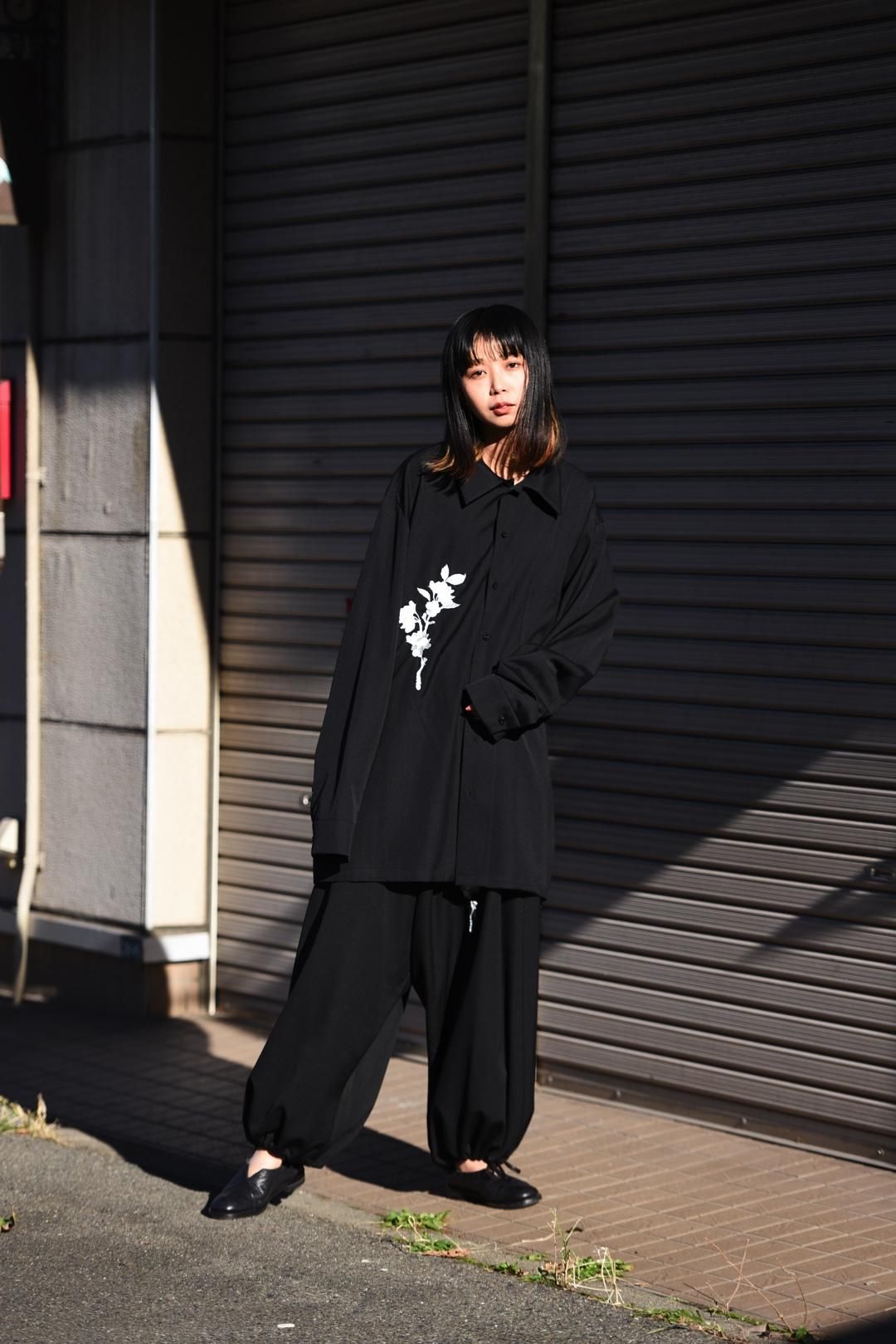 bishool wool gabardine long shirt ロングシャツ BISHOOL Embroidery Wool Gabardine Long Shirt -白桜