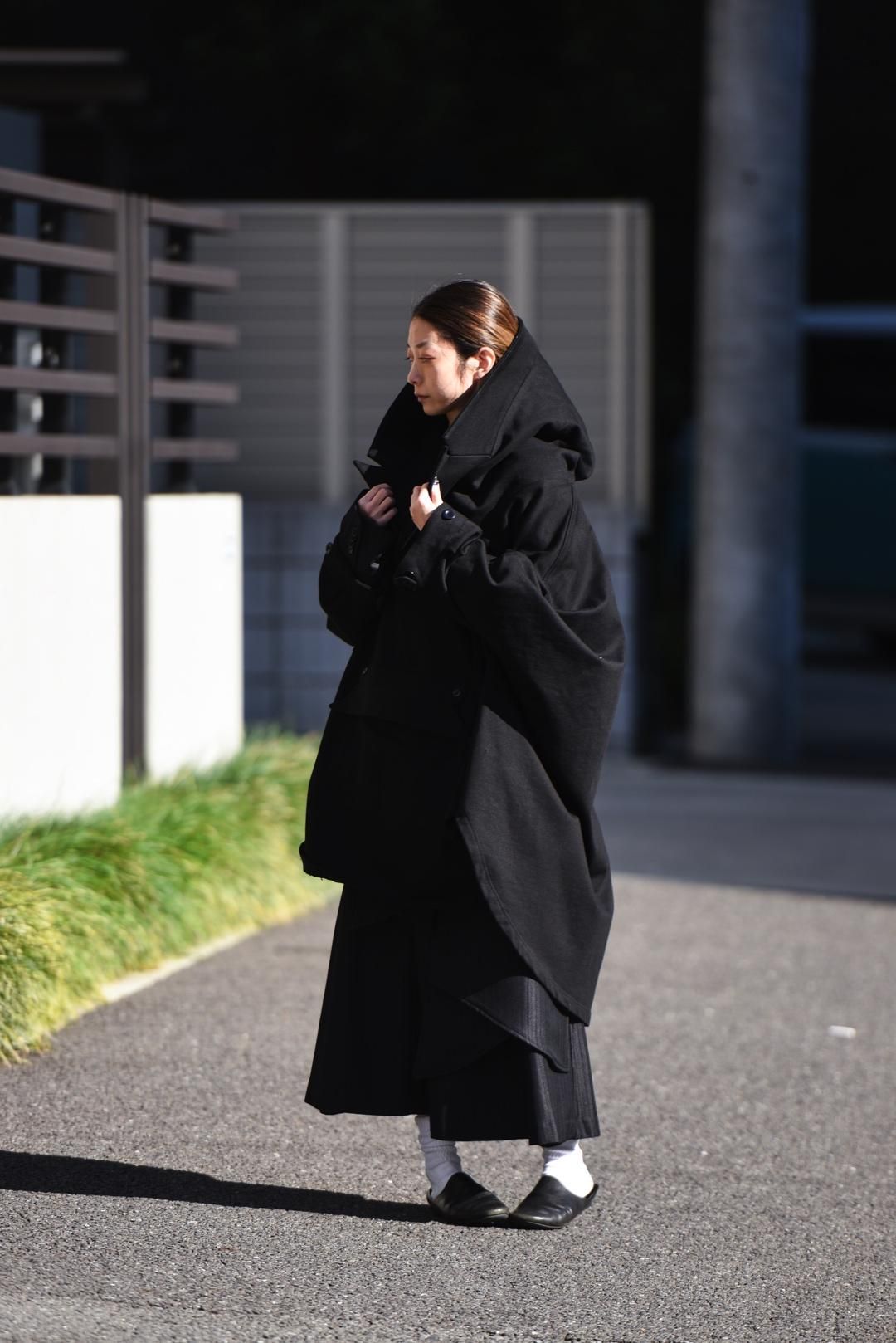 NaNo Art Tailored anorak poncho black - BISHOOL,Edwina Horl,My