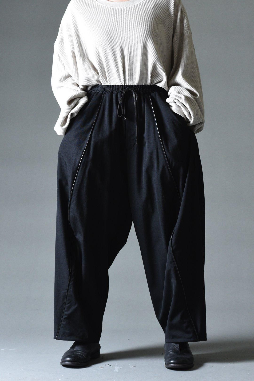 BISHOOL Wool Gabardine Leather Piping Solid Pants - BISHOOL,Edwina Horl,My Beautiful Landlet,YANTOR等取扱い OVIE STUDIO の通販サイト BISHOOL Wool Gabardine Leather Piping Solid Pants - BISHOOL,Edwina Horl,My Beautiful Landlet,YANTOR等取扱い OVIE STUDIO の通販サイト