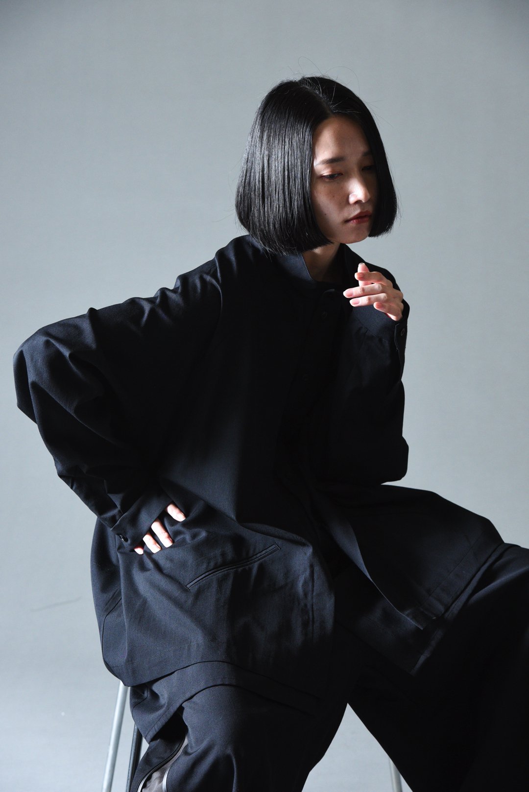 BISHOOL Wool Gabardine ノーカラー ロングコート - ジャケット・アウター