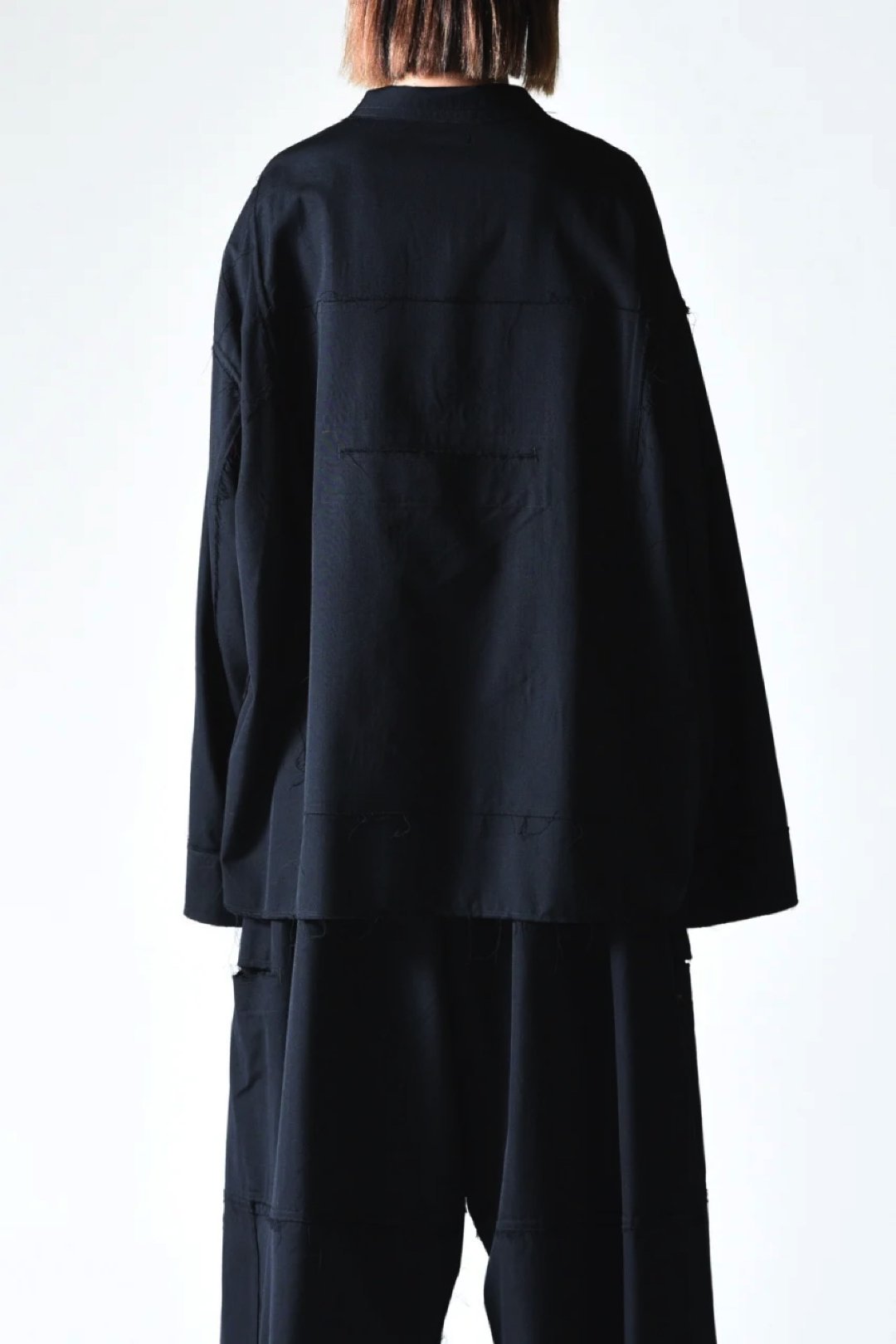 BISHOOL Wool Gabardine Cut Off Jacket with Damage Pocket black