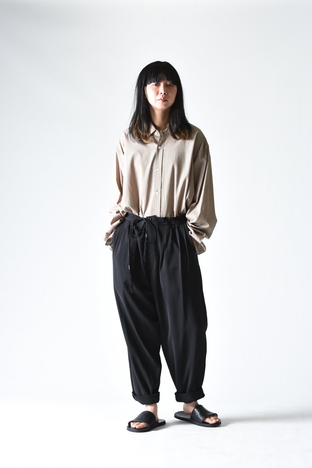 dauerbrenner KAROTTENHOSE black - BISHOOL,Edwina Horl,My Beautiful  Landlet,YANTOR等取扱い OVIE STUDIO の通販サイト