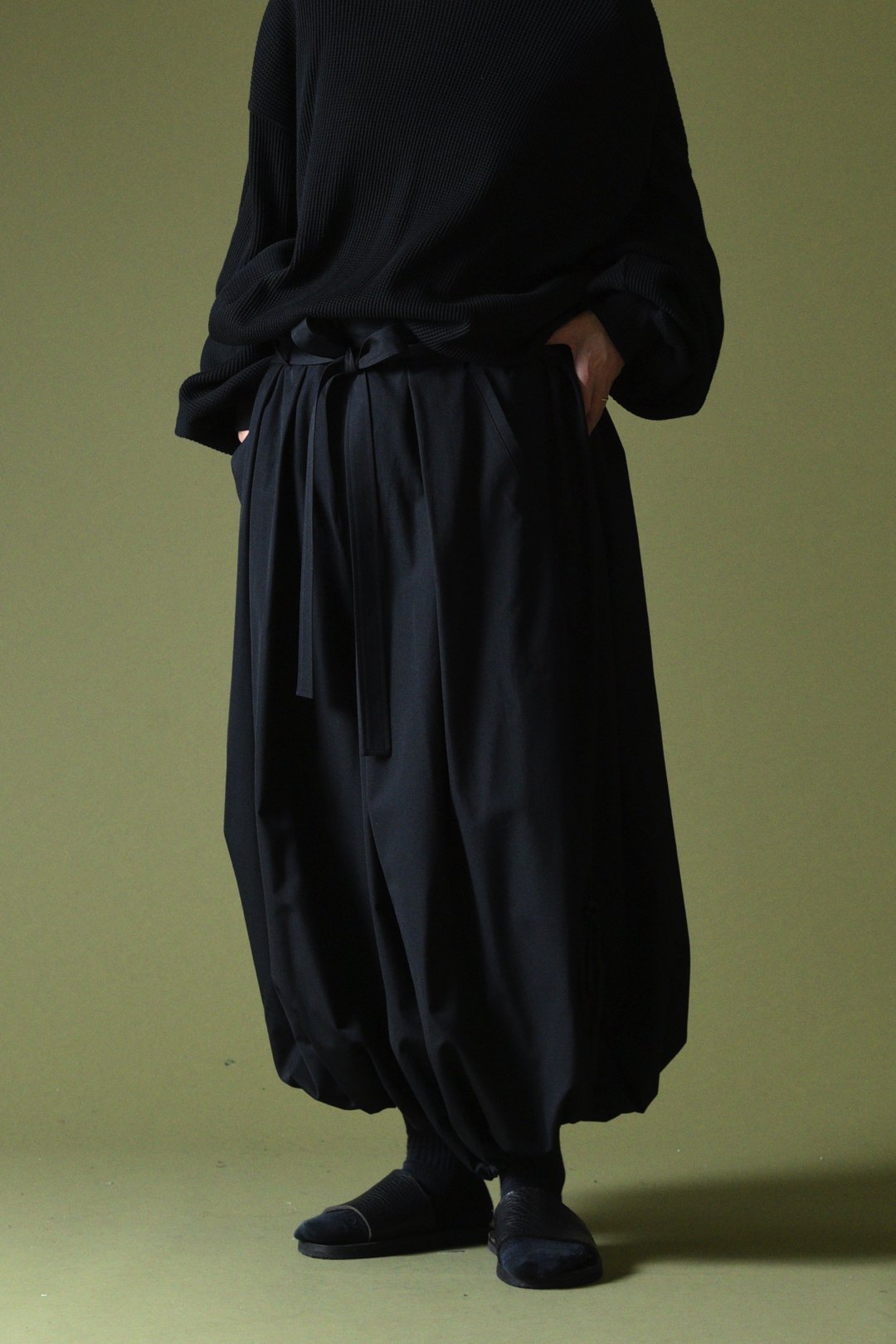 BISHOOL Wool Gabardine KIMONO Balloon Pants black - BISHOOL,Edwina Horl,My  Beautiful Landlet,YANTOR等取扱い OVIE STUDIO の通販サイト