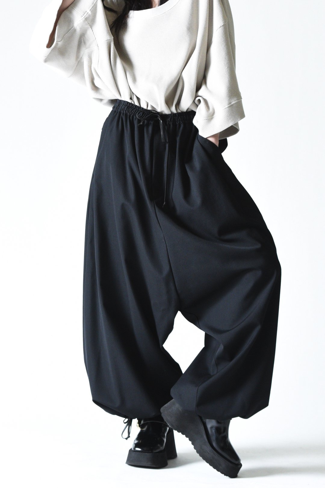 BISHOOL Wool Gabardine Easy Goto-Gi Pants black - BISHOOL,Edwina Horl,My  Beautiful Landlet,YANTOR等取扱い OVIE STUDIO の通販サイト