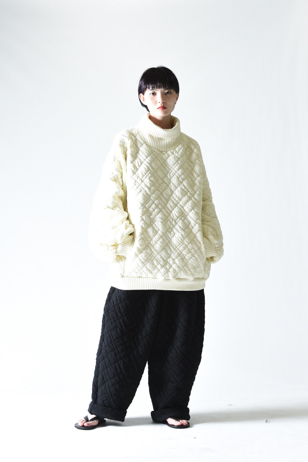 My Beautiful Landlet キルティングジャカードハイネックプルオーバー Off - BISHOOL,Edwina Horl,My  Beautiful Landlet,YANTOR等取扱い OVIE STUDIO の通販サイト