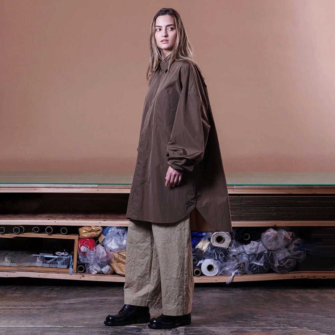 VOAAOV ヴィンテージナイロンXXXLシャツ Brown - BISHOOL,Edwina