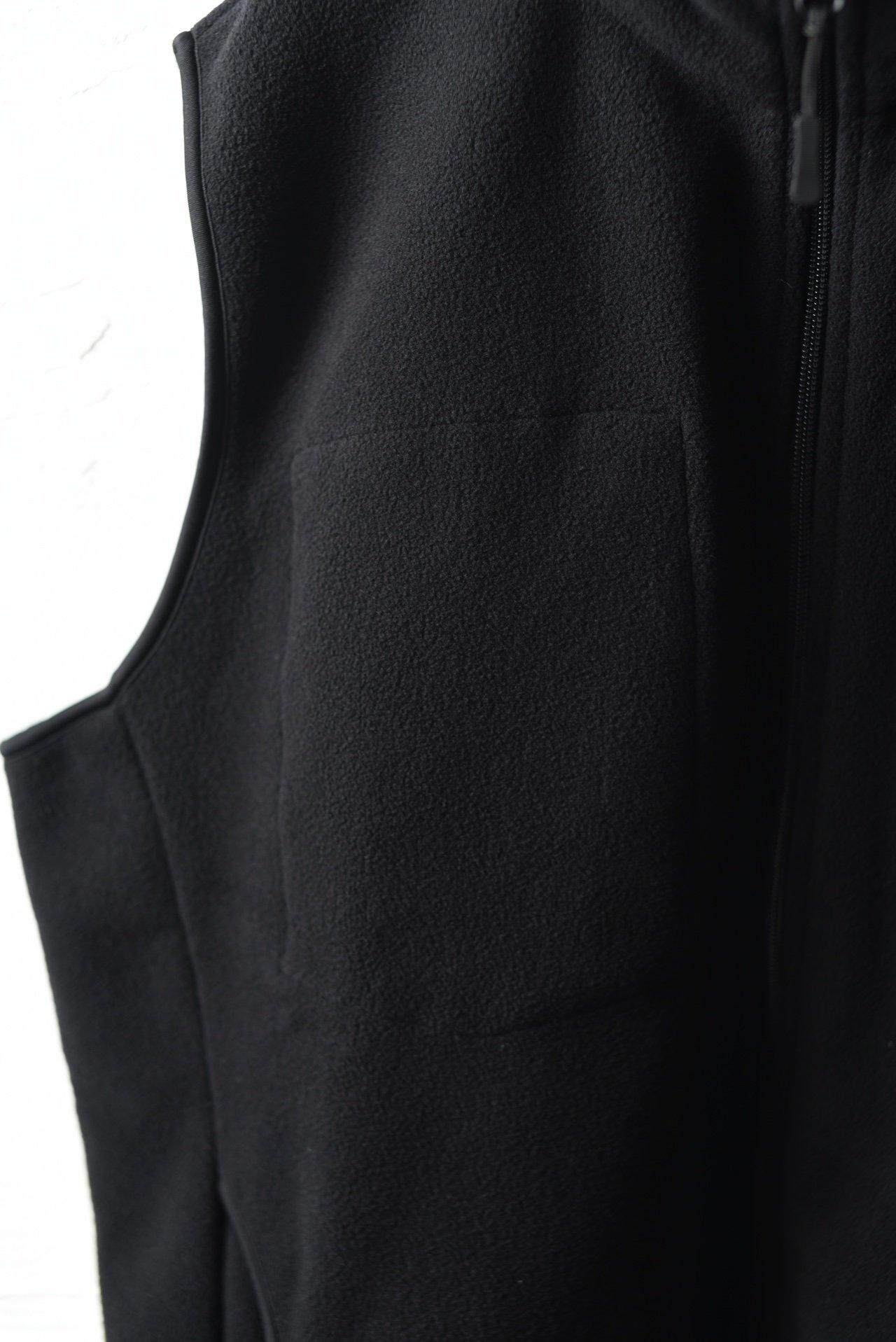 ESSAY RAVE VEST Black - BISHOOL,Edwina Horl,My Beautiful ESSAY RAVE VEST Black - BISHOOL,Edwina Horl,My Beautiful