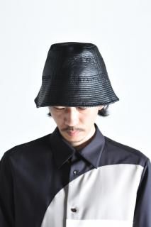 ESSAY LONG BRIM BUCKET HAT Black
