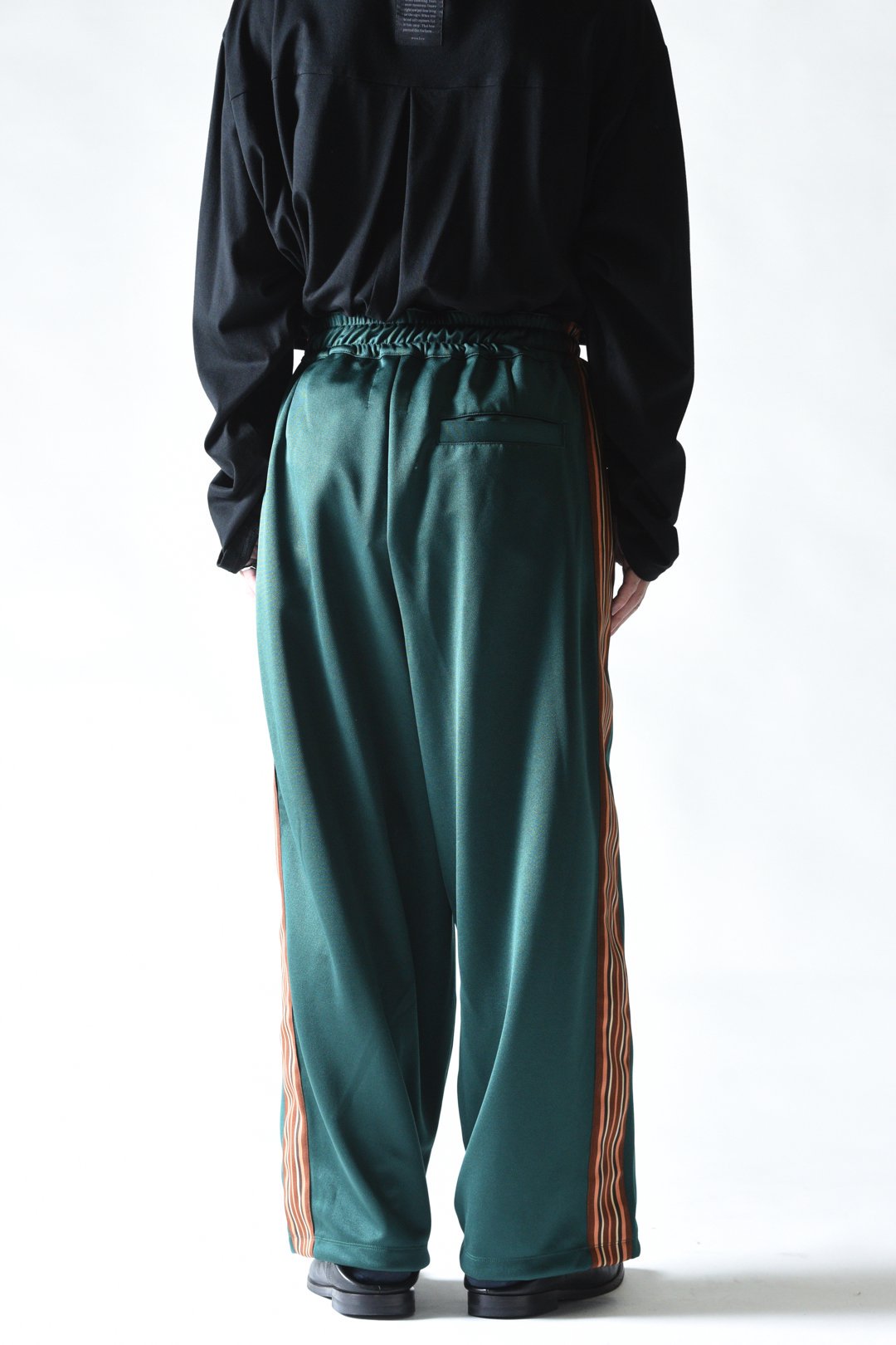 Leh Zip Wide Track Pants Green Size:S - BISHOOL,Edwina Horl,My Beautiful  Landlet,YANTOR等取扱い OVIE STUDIO の通販サイト