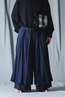 NEPHOLOGIST Layered Pleats Pants black