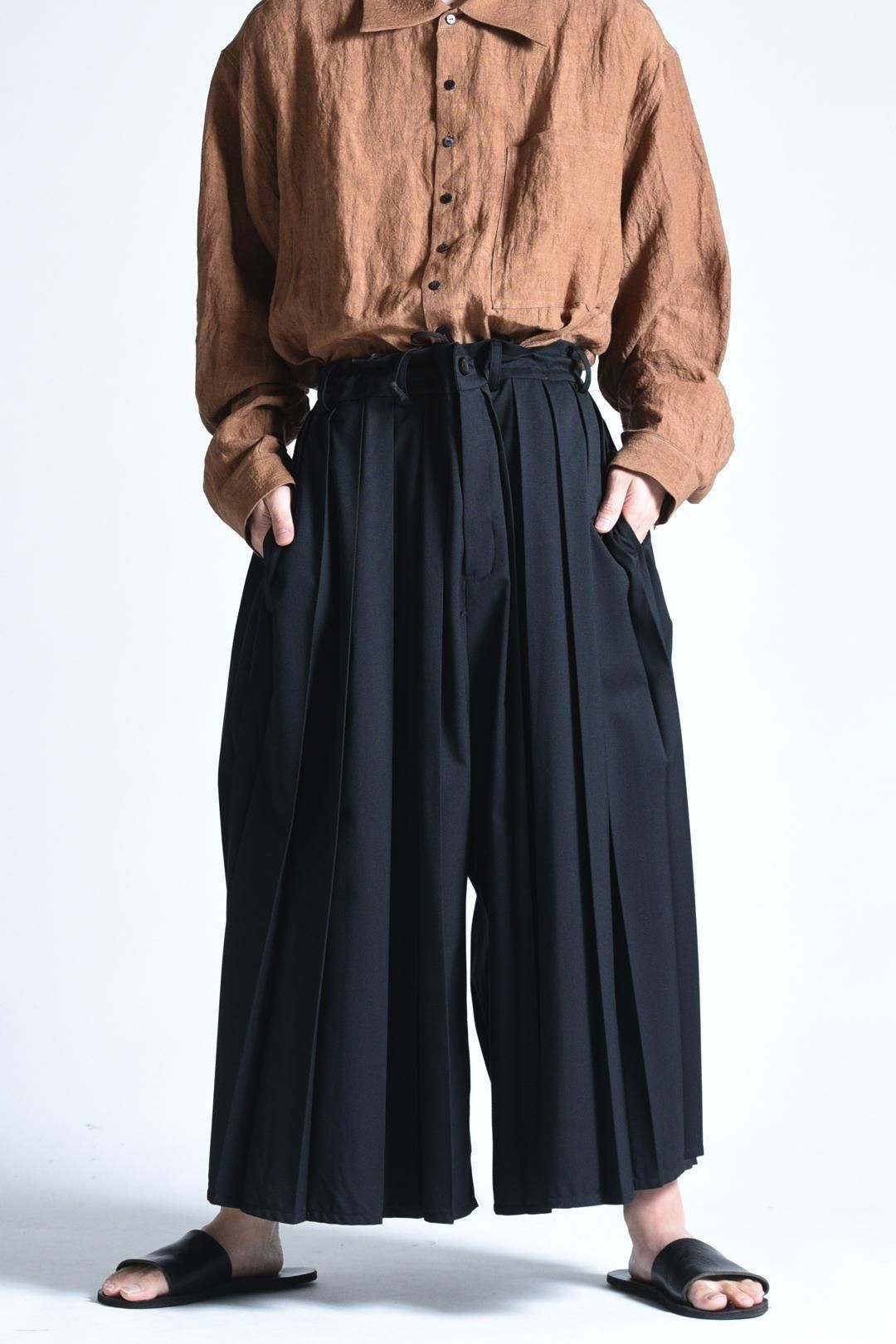 【最終値下げ】BISHOOL プリーツ袴パンツ BISHOOL Wool Gabardine Wide Pleats 袴 Pants black - BISHOOL