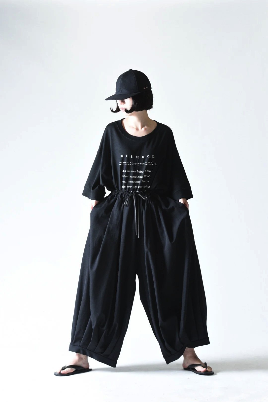 BISHOOL Wool Gabardine Pumpkin Drape Pants - BISHOOL,Edwina Horl,My  Beautiful Landlet,YANTOR等取扱い OVIE STUDIO の通販サイト