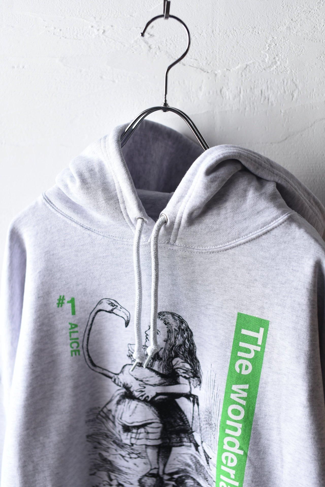 ESSAY OVERSIZED PRINT HOODIE ALICE - BISHOOL,Edwina Horl,My