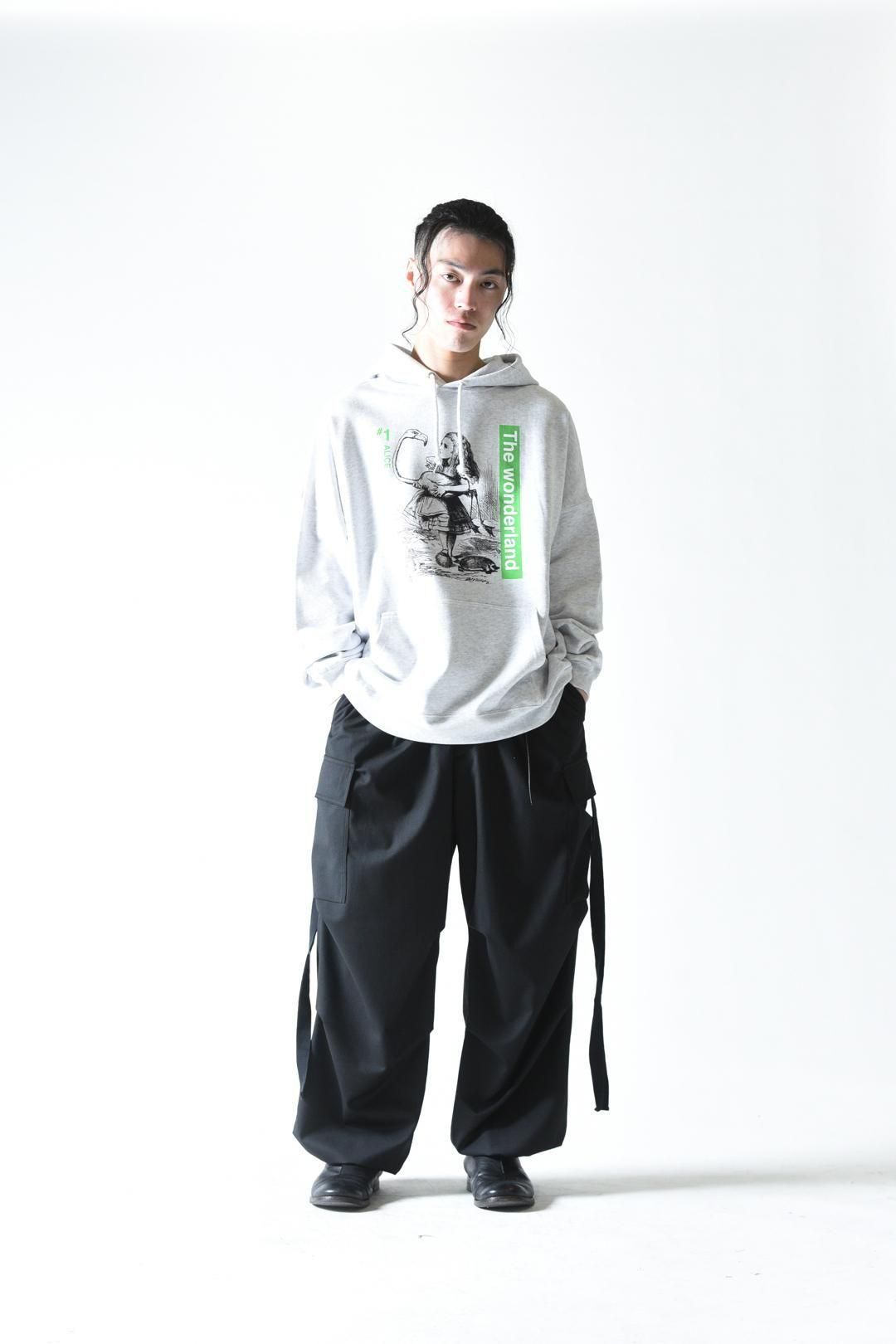 ESSAY OVERSIZED PRINT HOODIE ALICE - BISHOOL,Edwina Horl,My