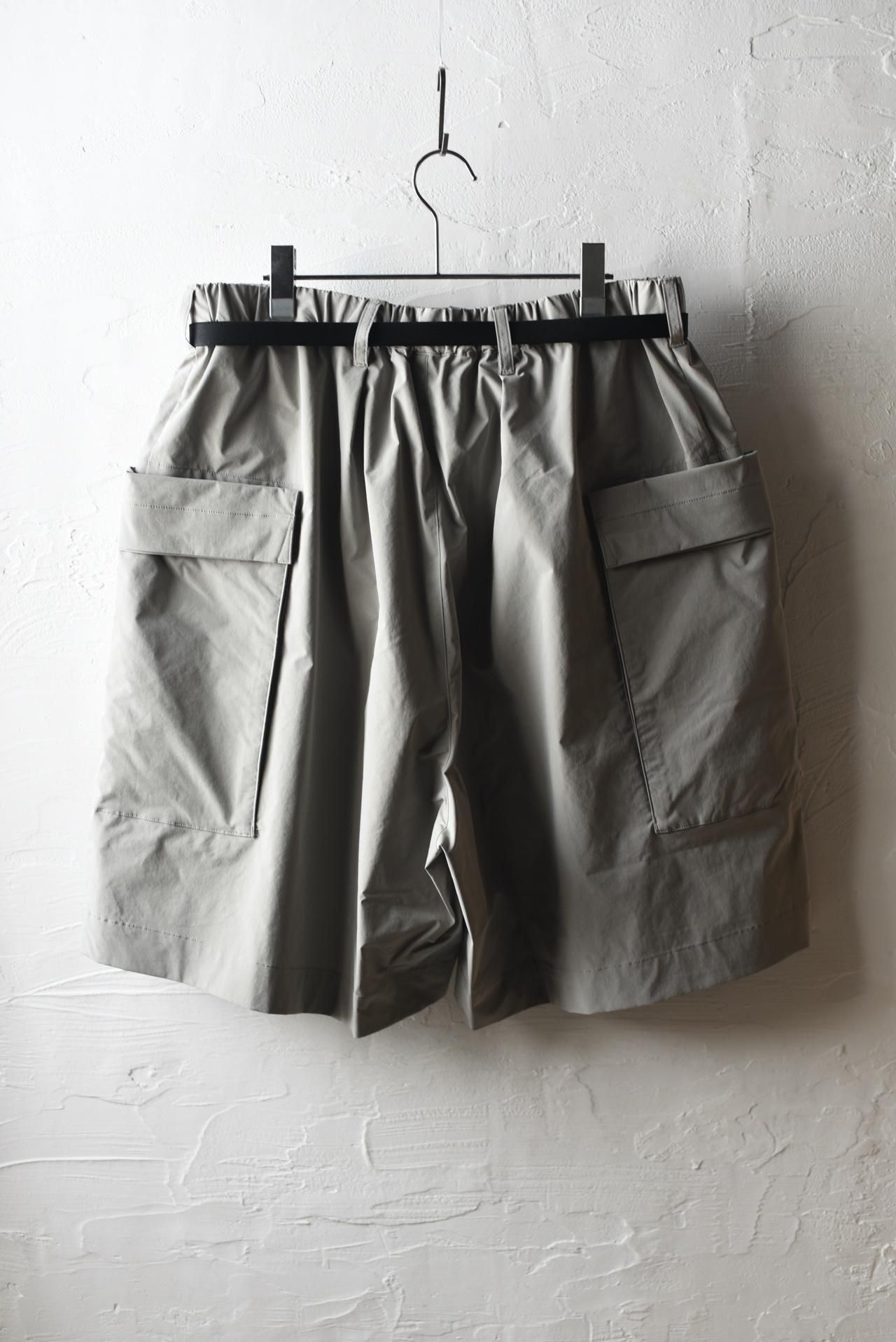 ESSAY ACID SHORTS Light Gray - BISHOOL,Edwina Horl,My
