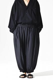 NEPHOLOGIST Inner Pleats Clag Pants black
