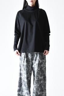 NaNo Art Layered High Neck Cut Sew Black