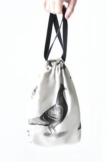ETHOSENS Turtledove Pouch Ecru  Black