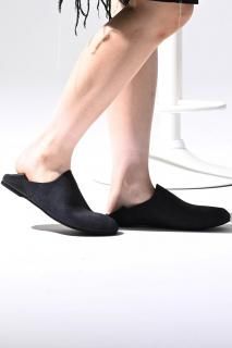 AUTTAA 롼ॷ塼 Black