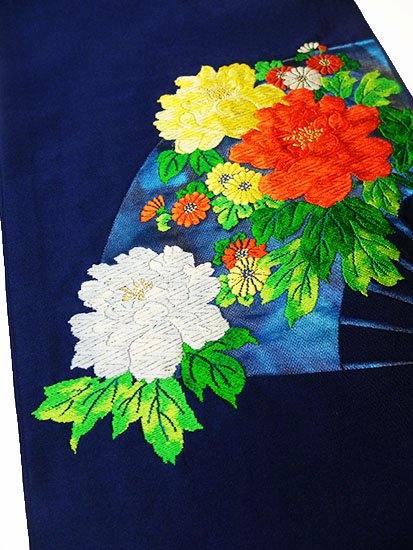 九寸帯❣️牡丹の花のポイント柄　部分刺繍　美品