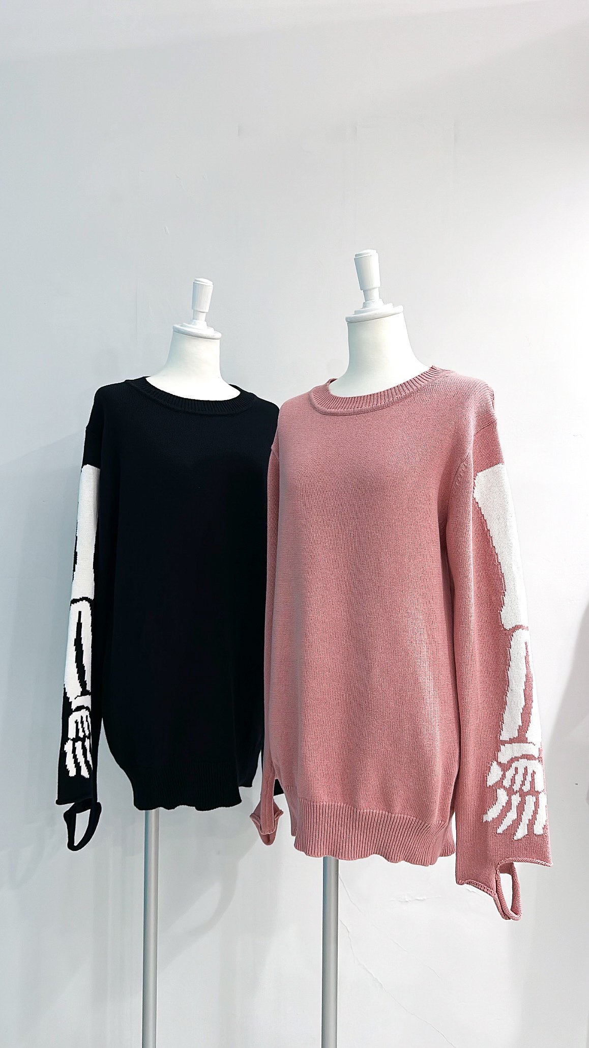 <img class='new_mark_img1' src='https://img.shop-pro.jp/img/new/icons47.gif' style='border:none;display:inline;margin:0px;padding:0px;width:auto;' />skeleton knit pullover