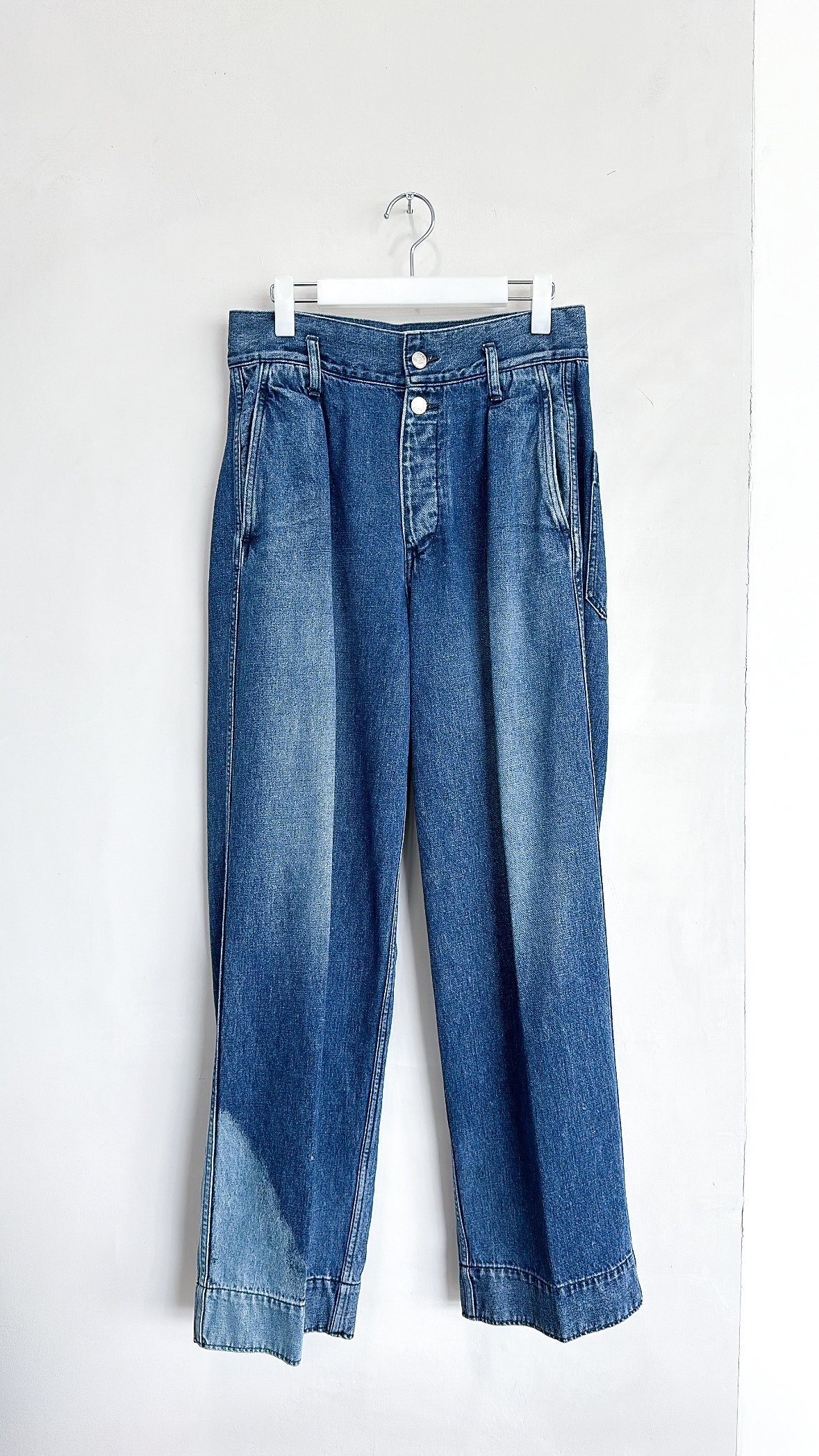 <img class='new_mark_img1' src='https://img.shop-pro.jp/img/new/icons47.gif' style='border:none;display:inline;margin:0px;padding:0px;width:auto;' />THE WIDE JEAN TROUSERS