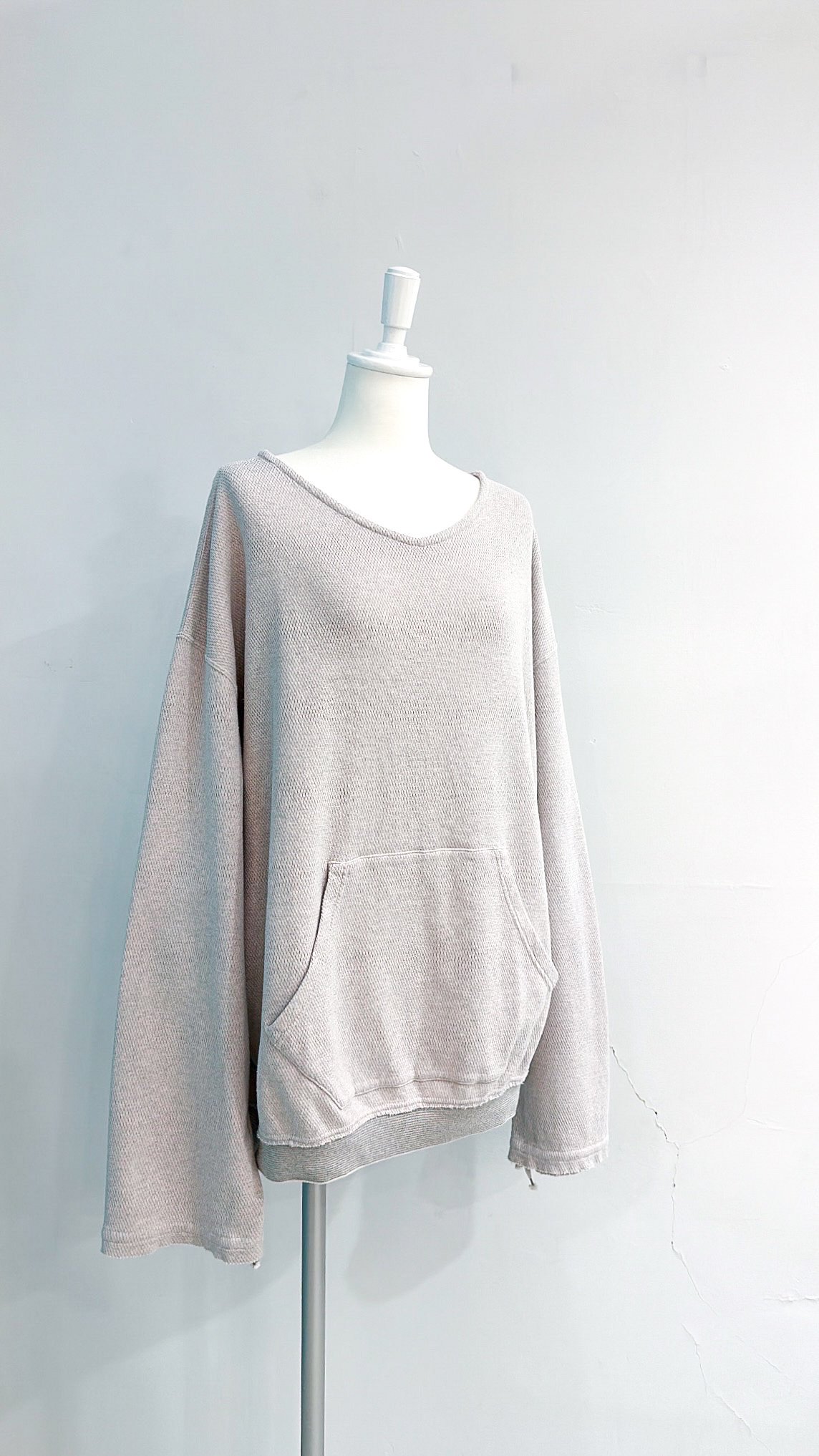 <img class='new_mark_img1' src='https://img.shop-pro.jp/img/new/icons47.gif' style='border:none;display:inline;margin:0px;padding:0px;width:auto;' />HONEYCOMB WAFFLE VN SWEAT -Knitting Rib Over Dyeing-
