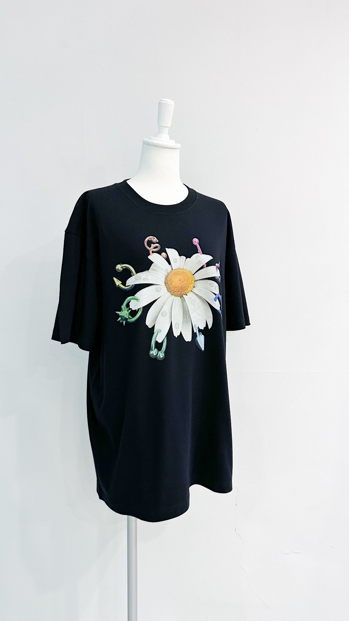 <img class='new_mark_img1' src='https://img.shop-pro.jp/img/new/icons47.gif' style='border:none;display:inline;margin:0px;padding:0px;width:auto;' />Fairy Ritual Tee