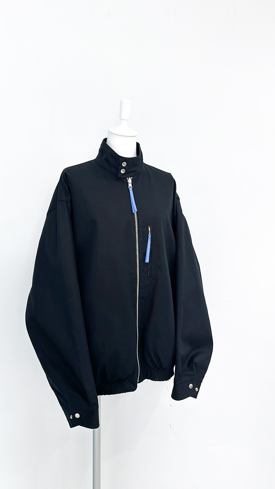 <img class='new_mark_img1' src='https://img.shop-pro.jp/img/new/icons47.gif' style='border:none;display:inline;margin:0px;padding:0px;width:auto;' />reversible jacket