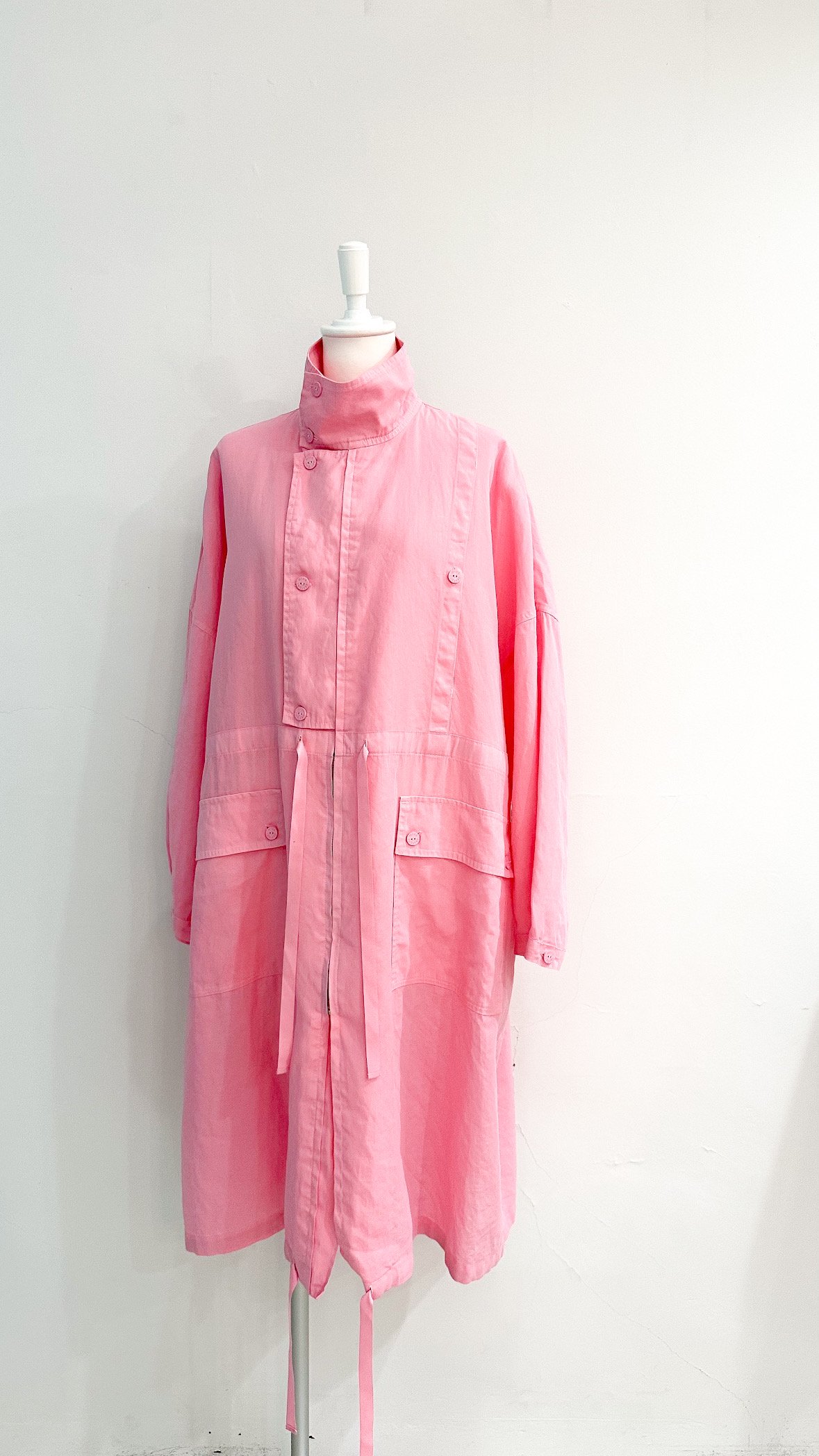 <img class='new_mark_img1' src='https://img.shop-pro.jp/img/new/icons47.gif' style='border:none;display:inline;margin:0px;padding:0px;width:auto;' />PARACHUTE COAT