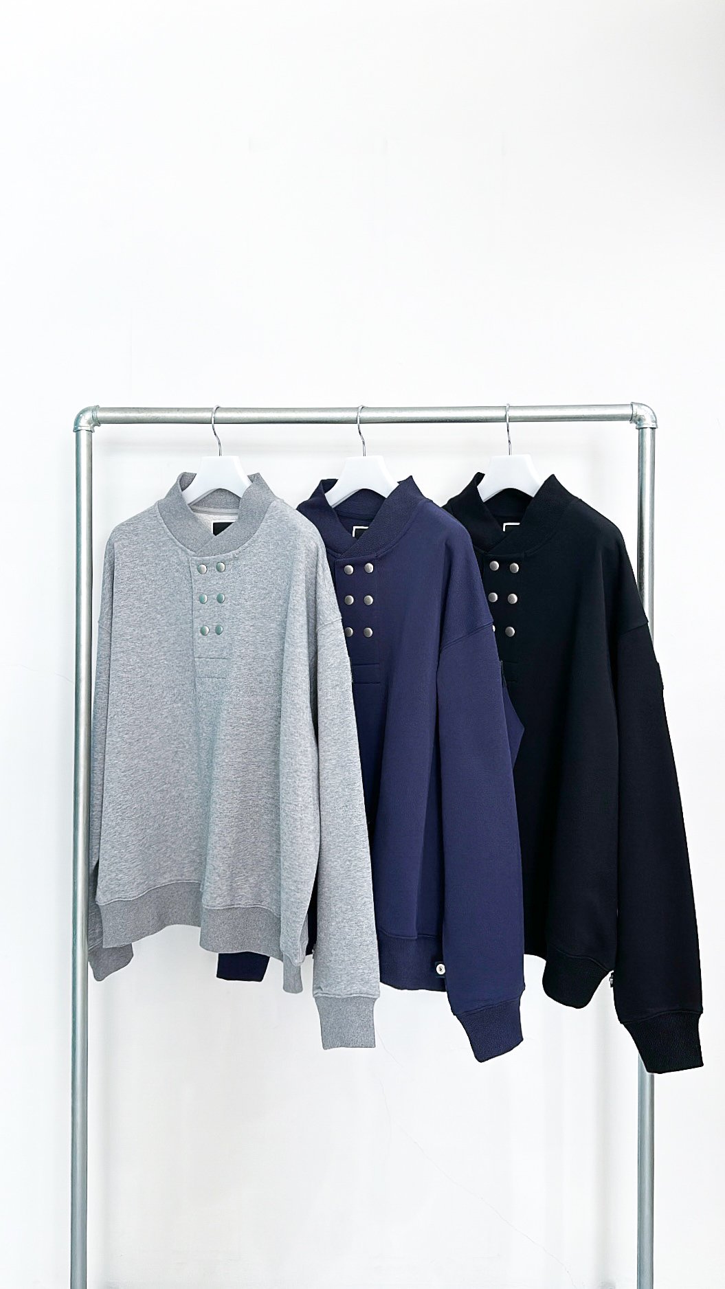 DOUBLE HENLEY SWEATSHIRT