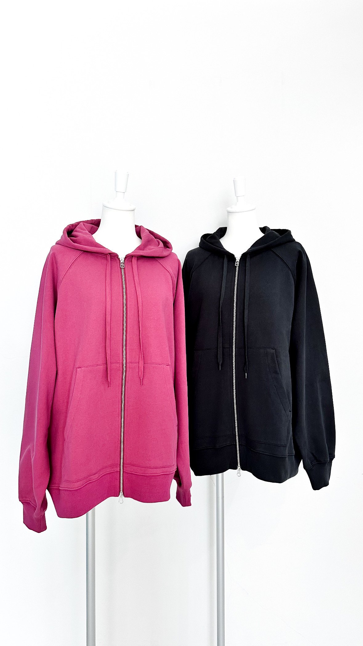 <img class='new_mark_img1' src='https://img.shop-pro.jp/img/new/icons47.gif' style='border:none;display:inline;margin:0px;padding:0px;width:auto;' />Flumen Unisex Hoodie