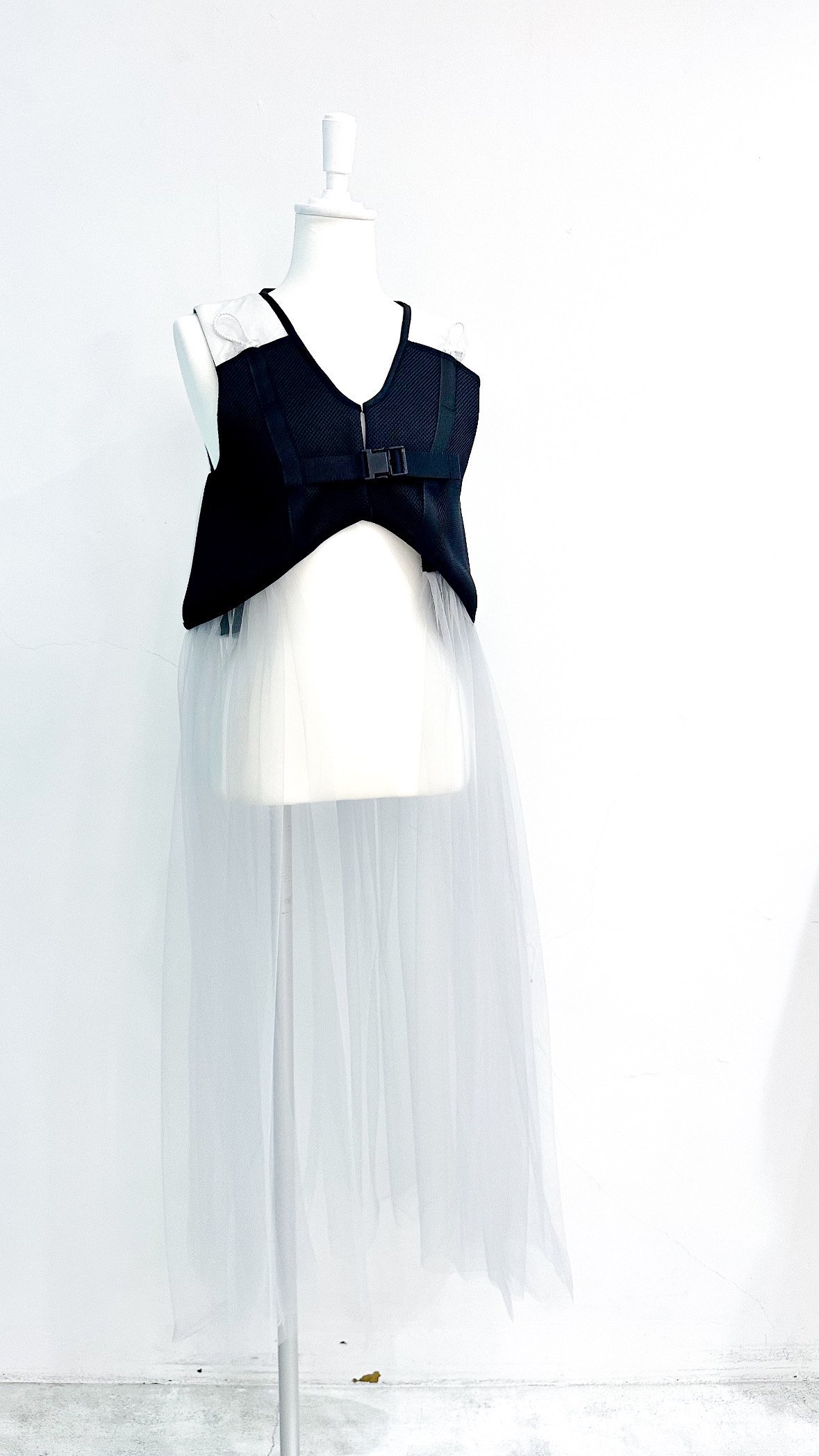 <img class='new_mark_img1' src='https://img.shop-pro.jp/img/new/icons47.gif' style='border:none;display:inline;margin:0px;padding:0px;width:auto;' />tec tulle dress