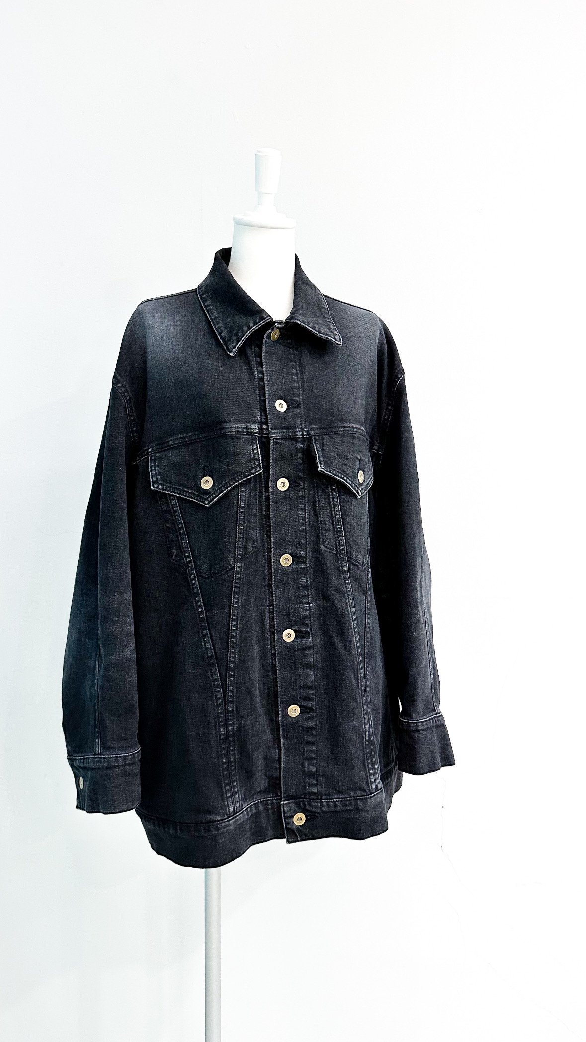 <img class='new_mark_img1' src='https://img.shop-pro.jp/img/new/icons47.gif' style='border:none;display:inline;margin:0px;padding:0px;width:auto;' />HAIR LEATHER`S PATCH : DENIM JACKET