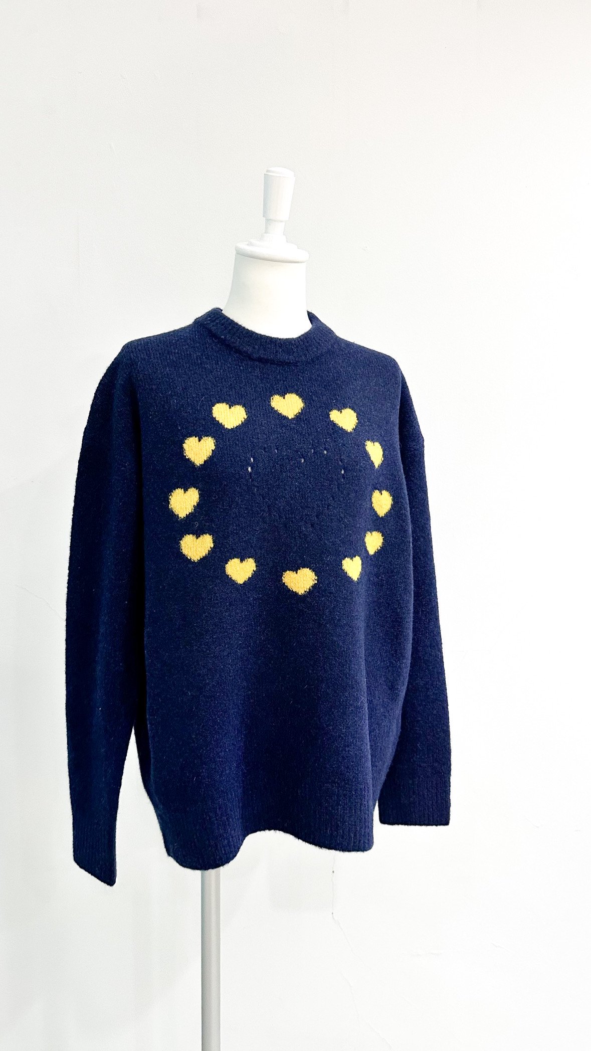 <img class='new_mark_img1' src='https://img.shop-pro.jp/img/new/icons47.gif' style='border:none;display:inline;margin:0px;padding:0px;width:auto;' />love around knit pullover