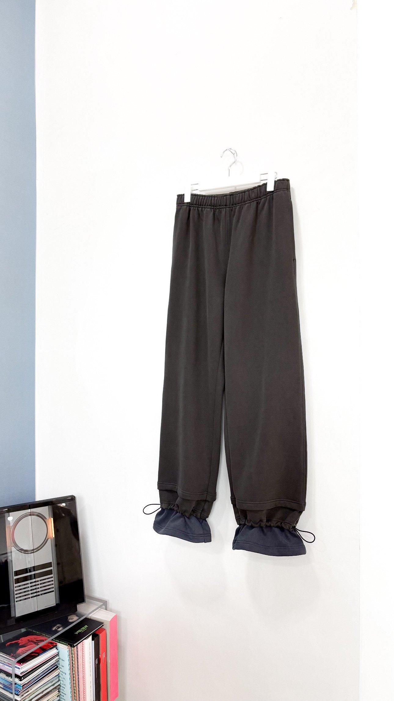 Step Layered Sweat Pants/Black｜PERVERZE | パーバーズの公式