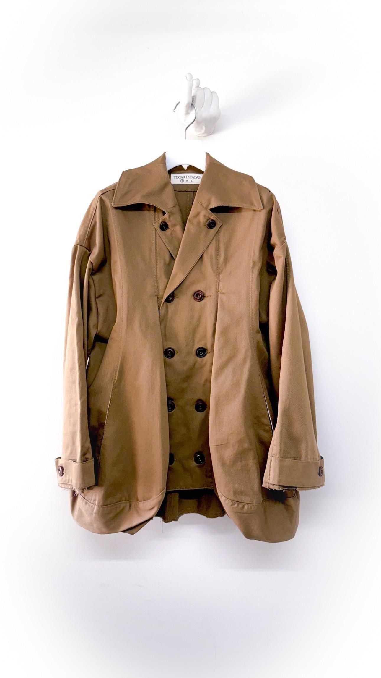 <img class='new_mark_img1' src='https://img.shop-pro.jp/img/new/icons47.gif' style='border:none;display:inline;margin:0px;padding:0px;width:auto;' />THE MOMENT JACKET