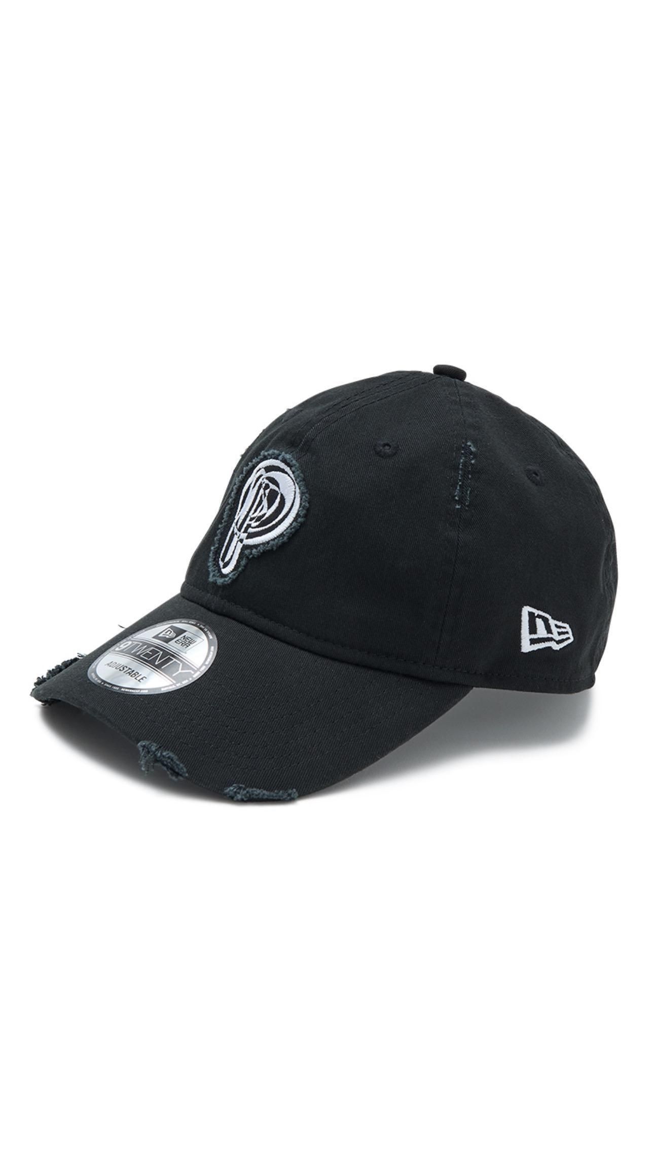 <img class='new_mark_img1' src='https://img.shop-pro.jp/img/new/icons47.gif' style='border:none;display:inline;margin:0px;padding:0px;width:auto;' />NEW ERA PERVERZE Scrap Initial Cap