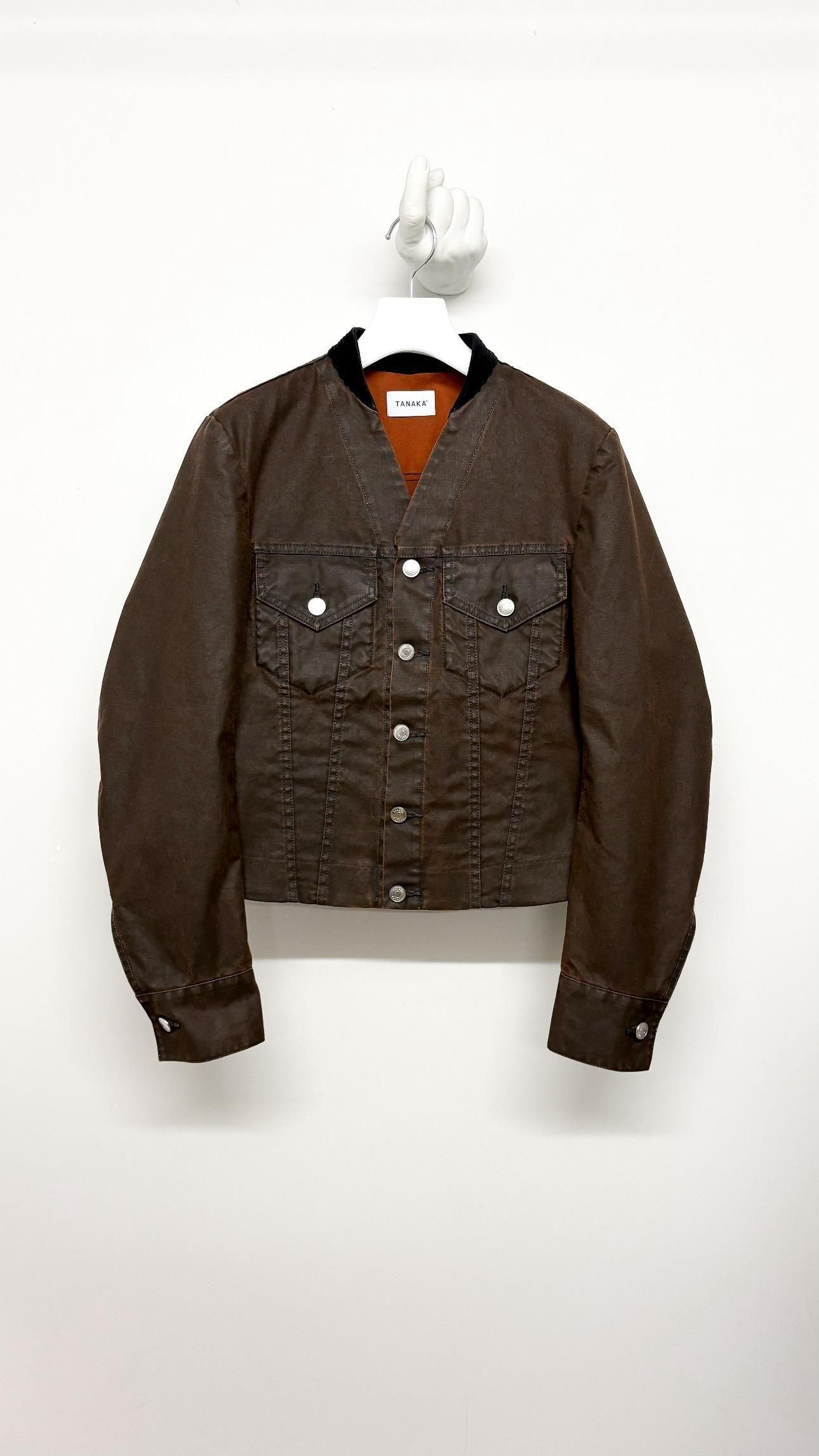 <img class='new_mark_img1' src='https://img.shop-pro.jp/img/new/icons47.gif' style='border:none;display:inline;margin:0px;padding:0px;width:auto;' />NO COLLAR TRUCKER JACKET