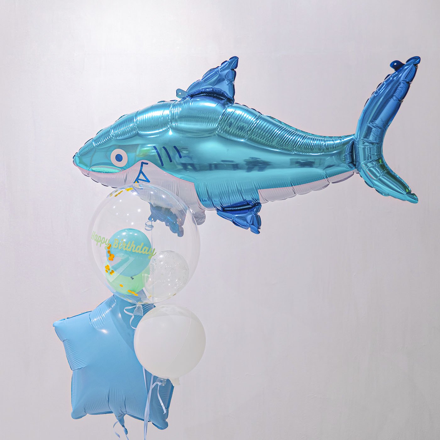 Shark Kids Float Balloon - Float type - サメのヘリウムバルーンギフト - チャビーバルーン 大阪 名古屋  滋賀にあるおしゃれなバルーン電報 バルーン装飾 バルーンギフトのことならチャビーバルーン