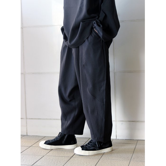 TIGHTBOOTH（タイトブース）PIN HEAD CROPPED PANTS (Black) の公式 