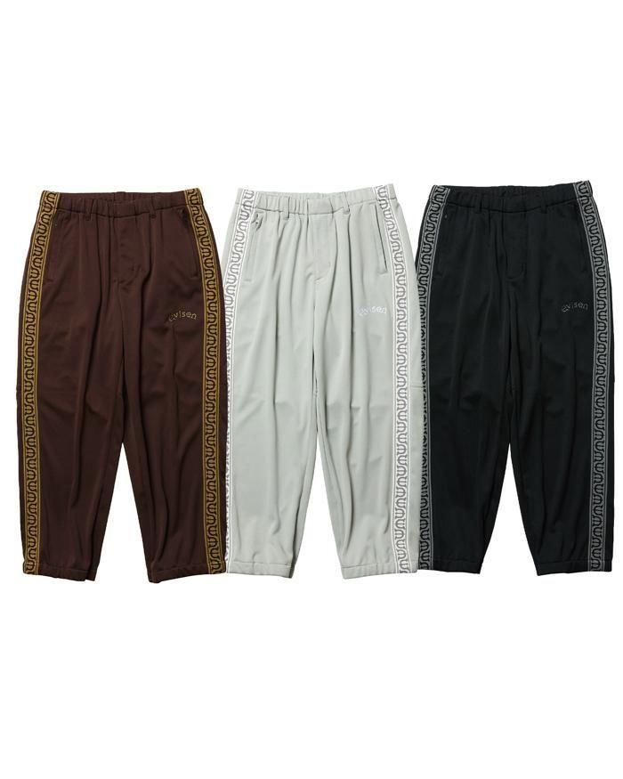 <img class='new_mark_img1' src='https://img.shop-pro.jp/img/new/icons5.gif' style='border:none;display:inline;margin:0px;padding:0px;width:auto;' />Evisen Skateboards ʥӥE LOGO TRACK PANTS